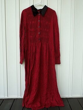 Red and Black Buffalo Plaid Long Dress with Black Collar. Vintage Kathie Lee.